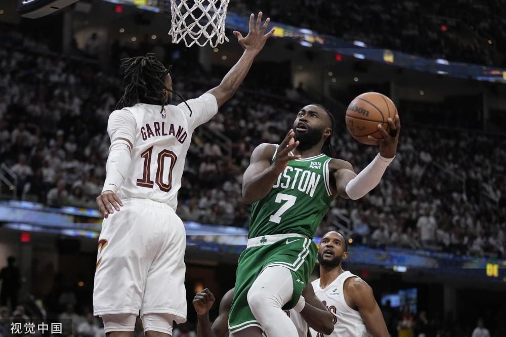 和9次助攻 和9次助攻